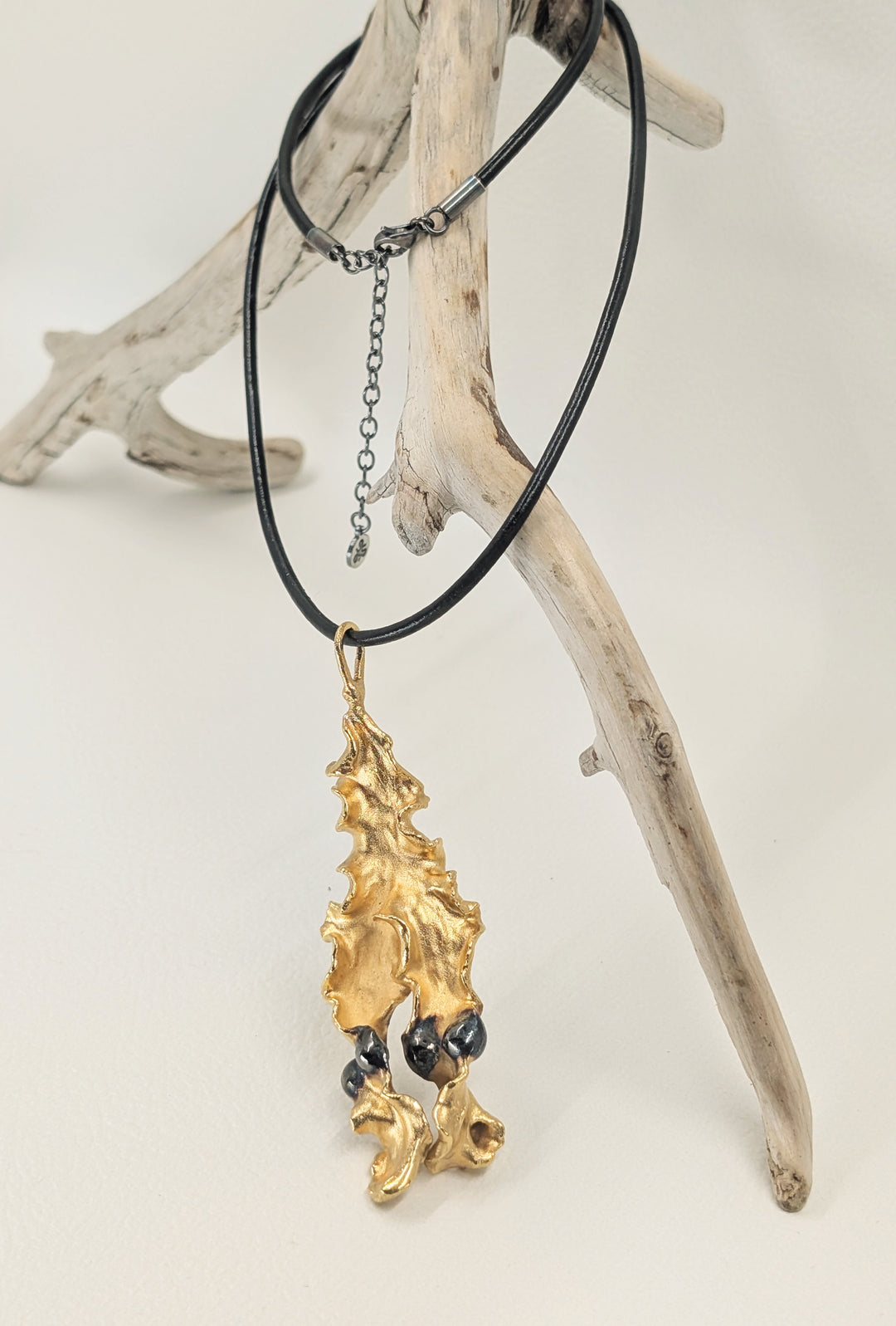 Alga Necklace