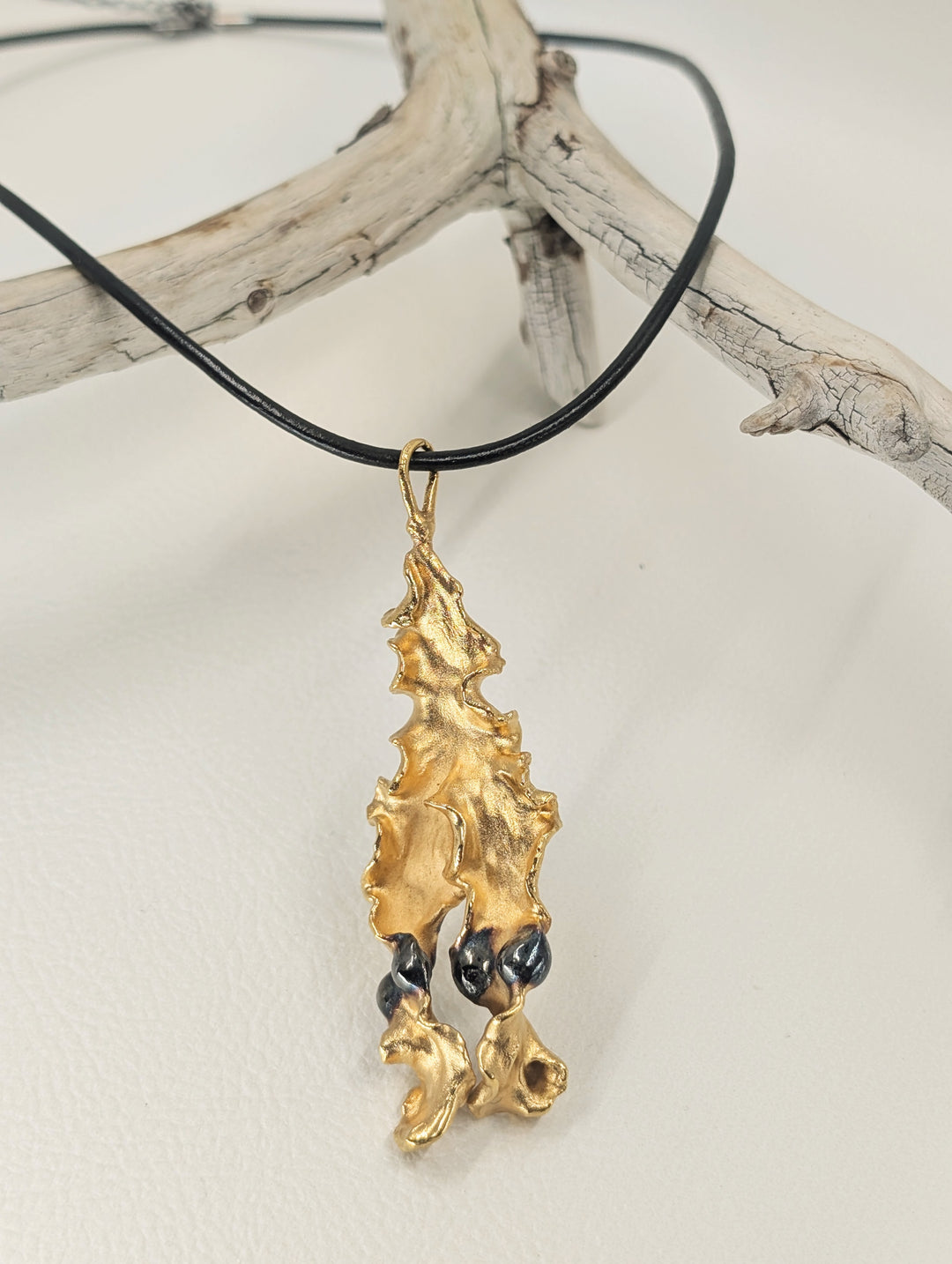 Alga Necklace