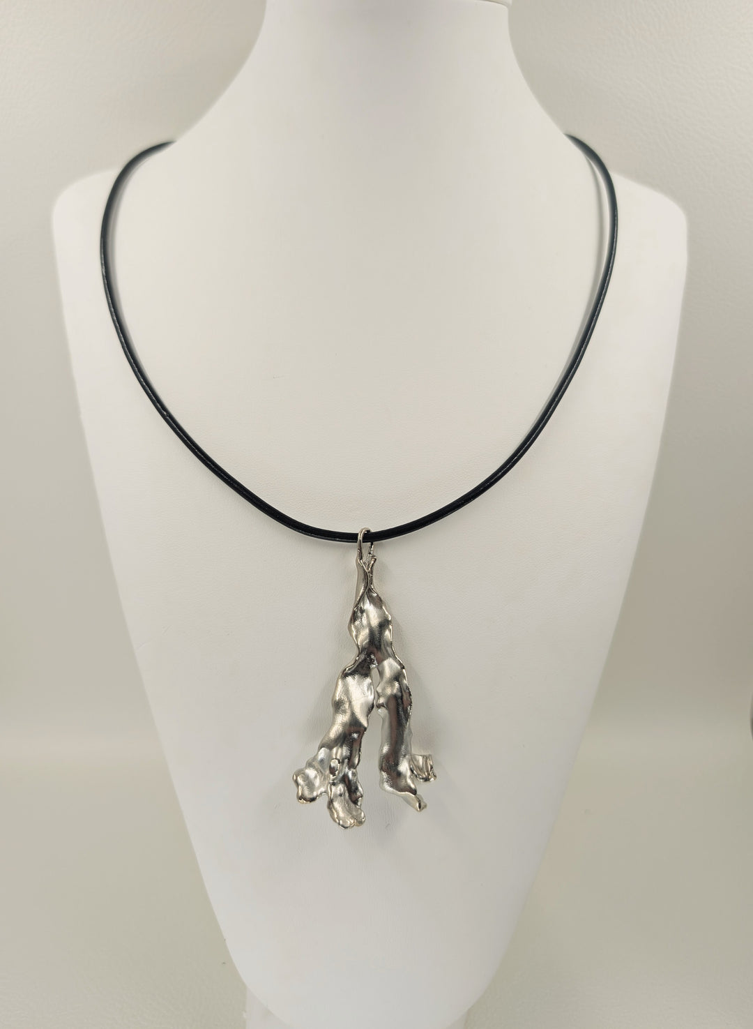 Algae Necklace