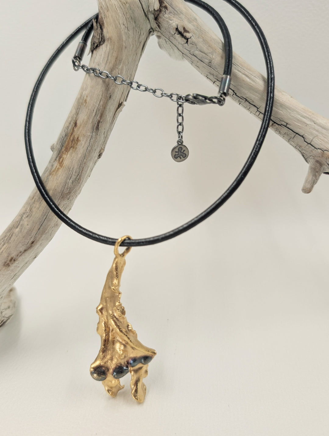 Algae Necklace