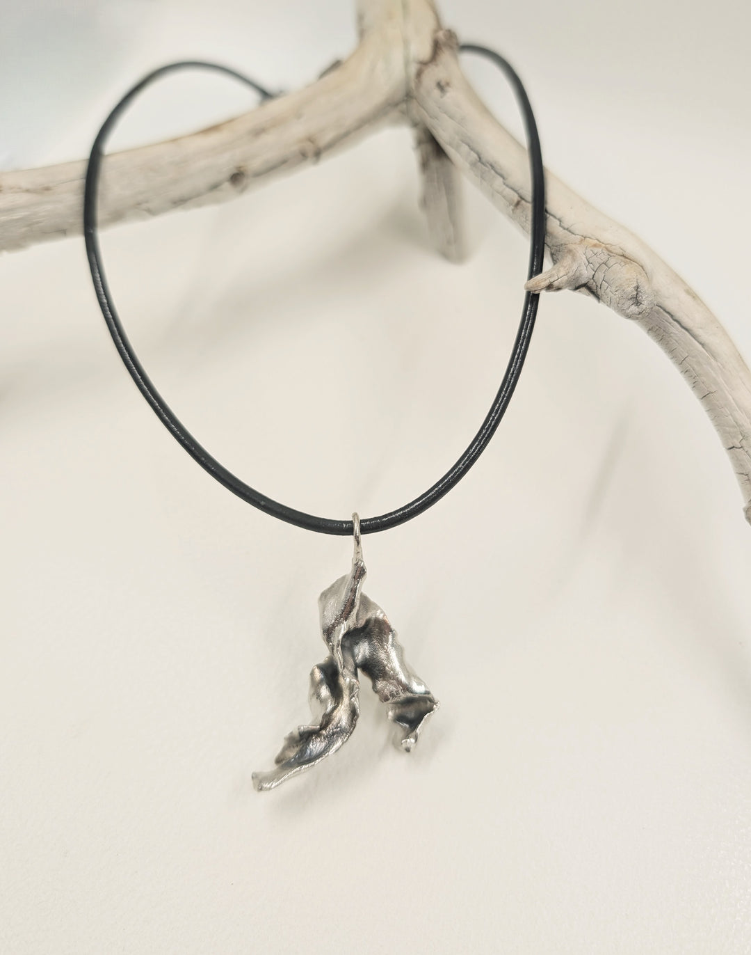 Algae Necklace