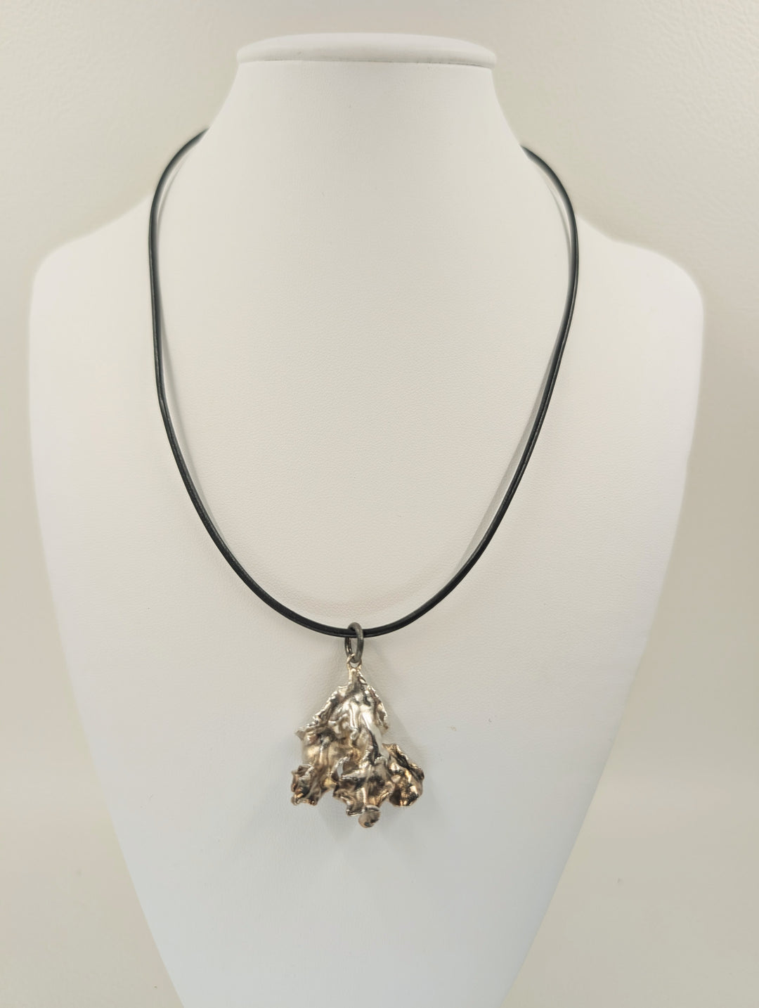 Algae Necklace
