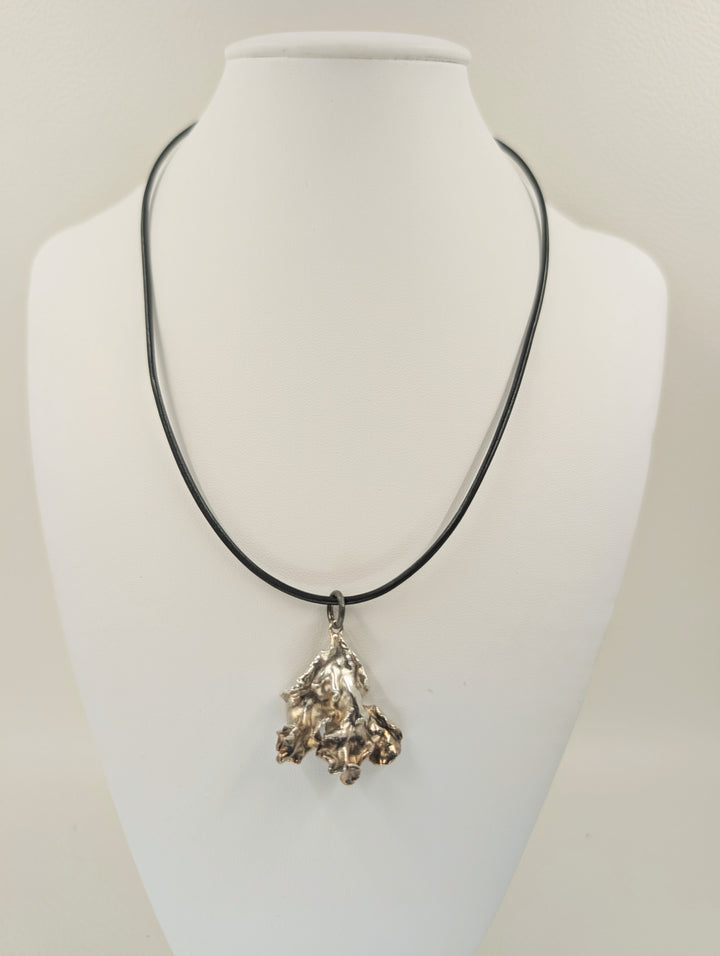 Algae Necklace